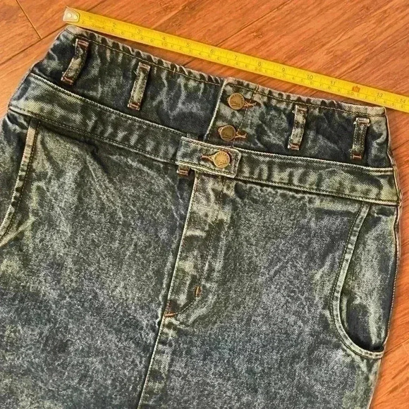 80s Vintage Weathered Blues Acid Washed Jean Skirt Hi Waisted Women’s Size 9/10 - Picture 5 of 6